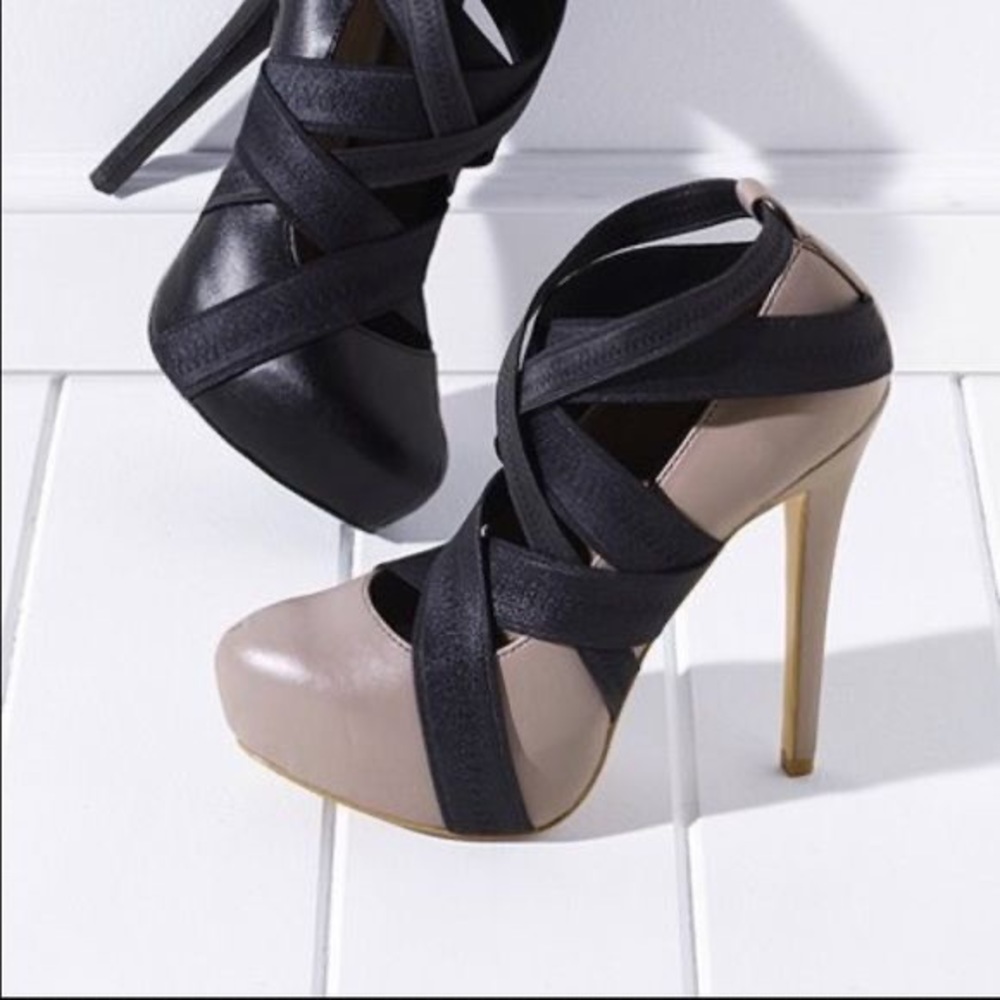 Colin Stuart heels